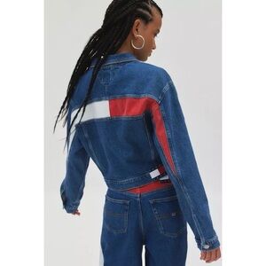 NWT Urban Outfitters Tommy Jeans Claire Crop Denim Trucker Jacket Dark Wash XL